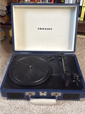 Crosley Cruiser Portable Suitcase Turntable Record Player in Navy Blue